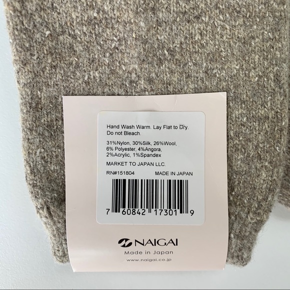 2/$30 - NWT Naigai Crew Socks - Made in Japan - Picture 7 of 9